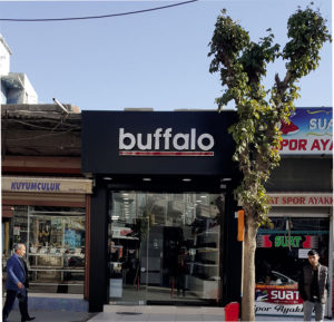 Read more about the article Buffalo Pleksi Harf Çalışması
