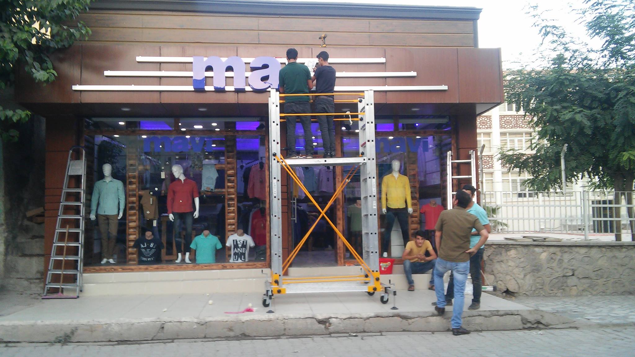 You are currently viewing Mavi Pleksi Kutu Harf